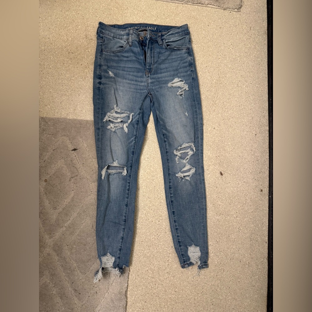 American Eagle Outfitters Light Blue Distressed Jeggings